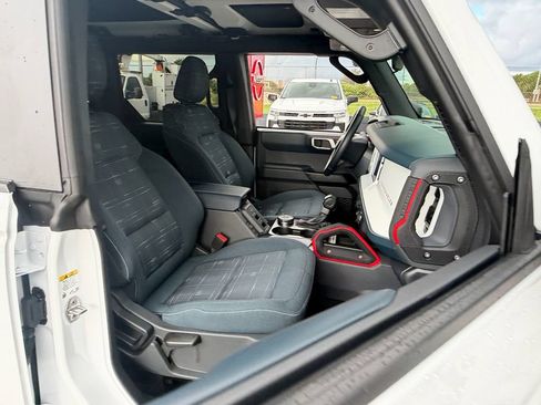 Used 2026 Ford Bronco Heritage Edition AWD/4WD image 16