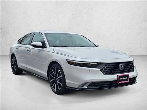 New 2026 Honda Accord Touring image 7