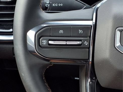 Used 2025 GMC Canyon AT4 AWD/4WD image 19