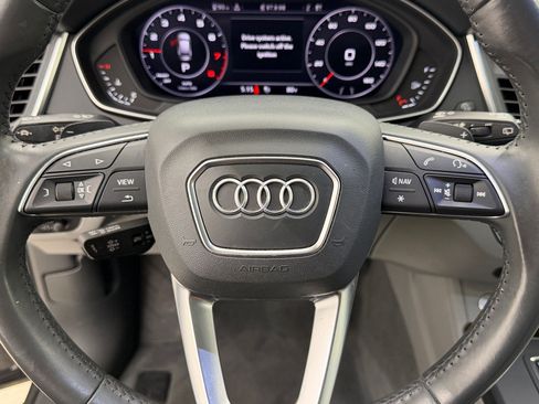 Used 2019 Audi Q5 Prestige w/ Prestige Package AWD/4WD image 11