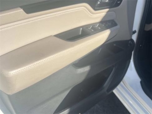 Used 2021 Honda Odyssey Touring image 18