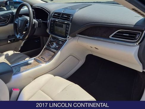 Used 2017 Lincoln Continental Select AWD/4WD image 26