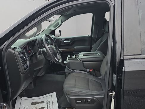 Used 2019 Chevrolet Silverado 1500 RST image 11