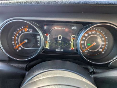 Used 2022 Jeep Gladiator Willys image 12