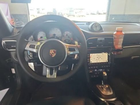 Used 2009 Porsche 911 Carrera 4S AWD/4WD image 3