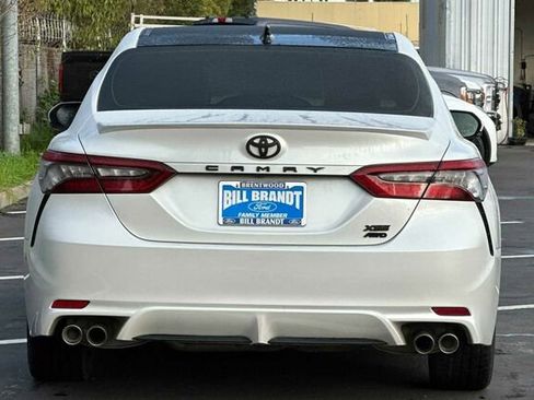 Used 2021 Toyota Camry XSE image 8