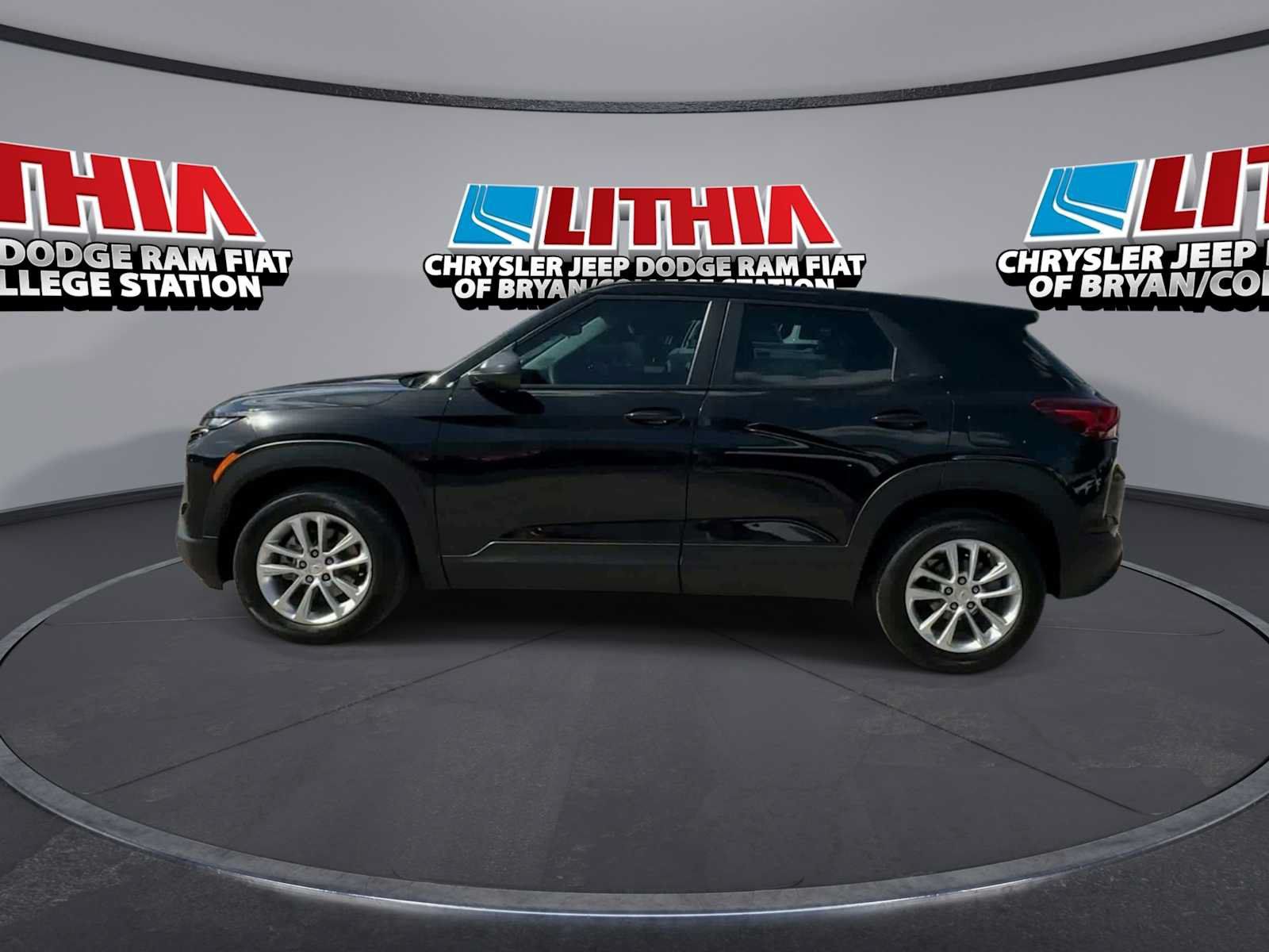 Used 2024 Chevrolet TrailBlazer LS FWD image 5