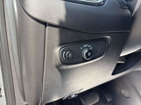 Used 2023 Chevrolet Equinox LT AWD/4WD image 15