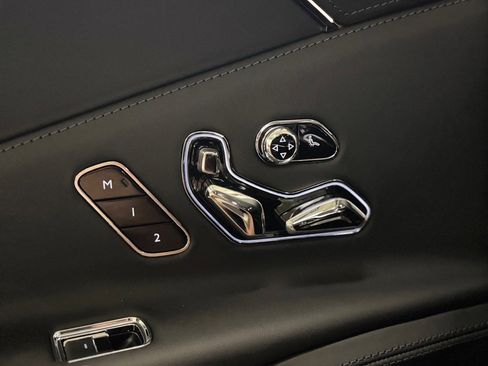 New 2025 Bentley Flying Spur Plug-In Hybrid image 23