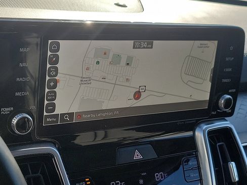 Used 2022 Kia Sorento SX image 19