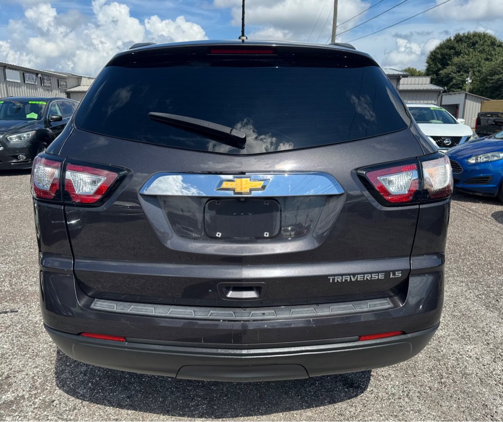 Used 2014 Chevrolet Traverse LS FWD image 4