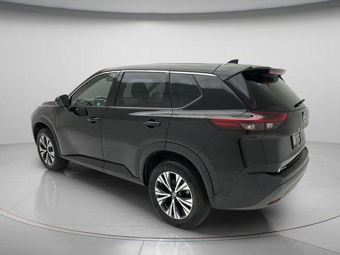 Used 2021 Nissan Rogue SV AWD/4WD image 4
