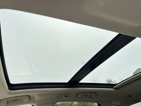 Used 2014 Cadillac SRX Premium image 6