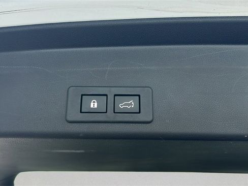 Used 2023 Subaru Ascent Touring image 29