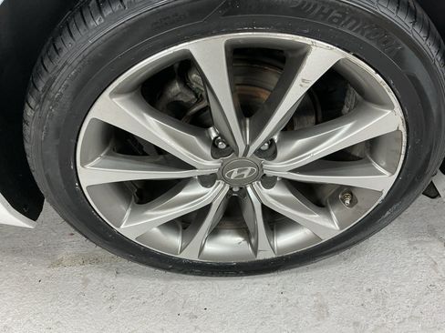 Used 2017 Hyundai Azera image 5