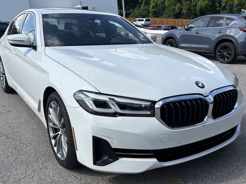 Used 2023 BMW 530i xDrive w/ Premium Package AWD/4WD image 2