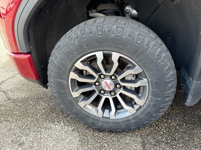 Used 2020 GMC Sierra 1500 AT4 w/ AT4 Premium Package AWD/4WD image 5