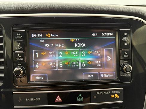 Used 2019 Mitsubishi Outlander ES image 17