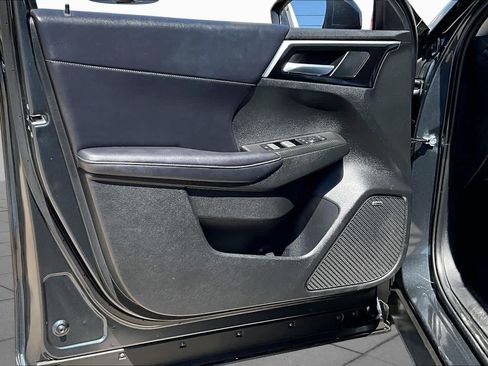 Used 2025 Mitsubishi Outlander SE AWD/4WD image 21