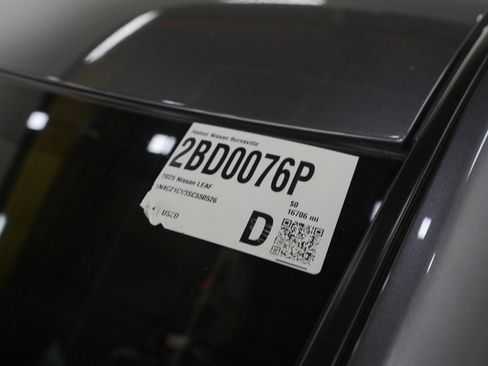 Used 2025 Nissan Leaf SV Plus FWD image 31