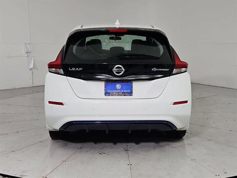 Used 2022 Nissan Leaf S image 5