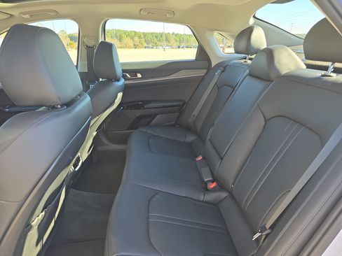 Used 2025 Kia K5 EX image 13