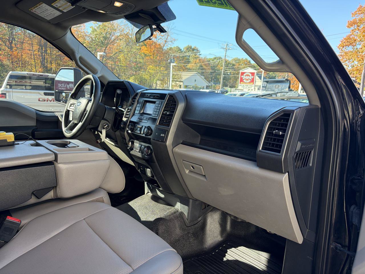 Used 2022 Ford F550 4x4 Regular Cab Super Duty image 34