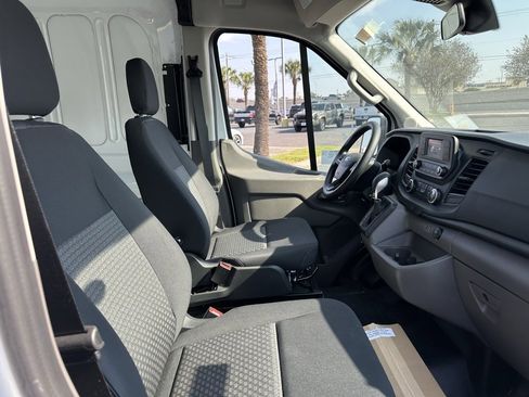 Used 2024 Ford Transit 250 148 Medium Roof image 21