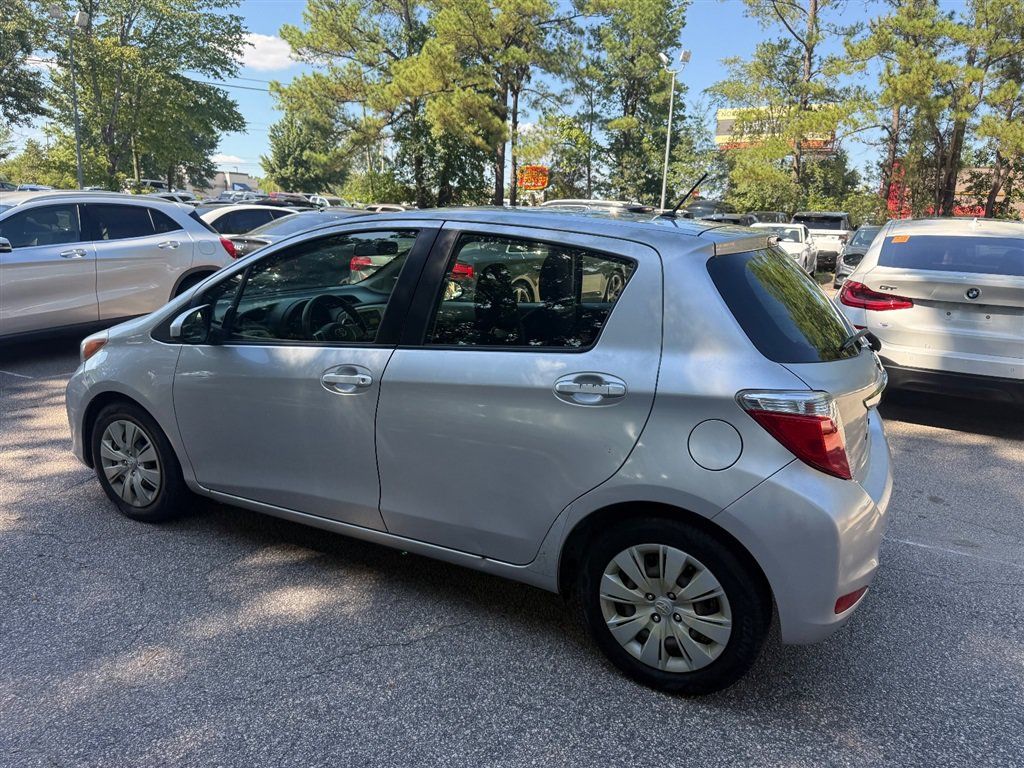 Used 2012 Toyota Yaris LE FWD image 9