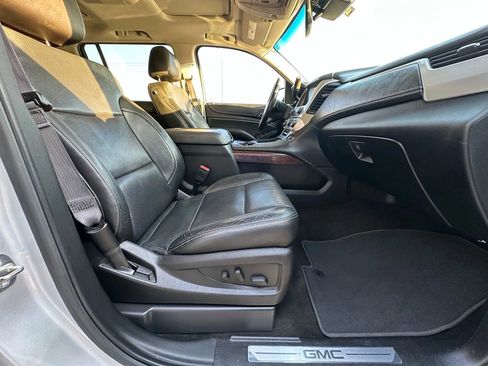 Used 2016 GMC Yukon XL SLT w/ Open Road Package image 24