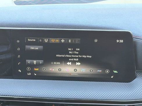 Certified 2025 Nissan Kicks SR w/ SR Premium Package FWD image 18