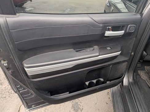 Used 2019 Toyota Tundra Limited w/ Limited Premium Package image 11
