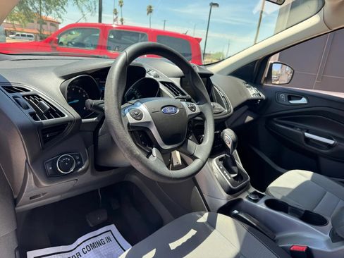 Used 2013 Ford Escape SE FWD image 17