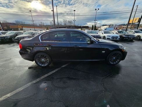 Used 2011 BMW 335i xDrive Sedan image 6