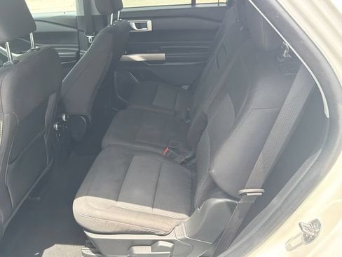 Used 2023 Ford Explorer XLT RWD image 19