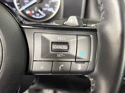 Used 2023 Nissan Rogue SL FWD image 27