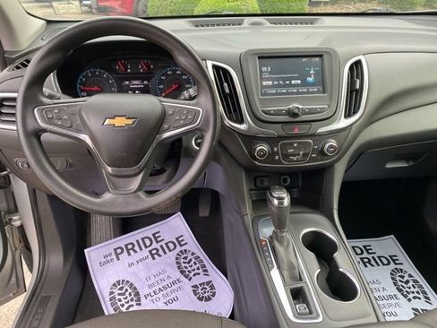 Used 2018 Chevrolet Equinox LT FWD image 8