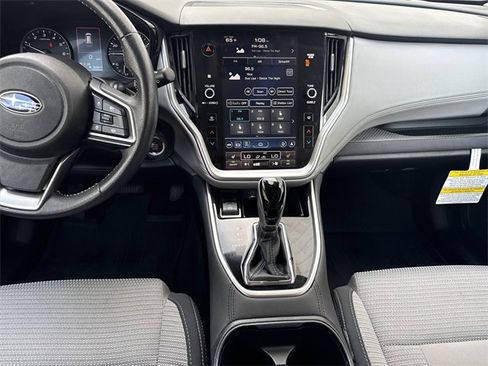 Used 2025 Subaru Outback Premium w/ Popular Package #1A image 13