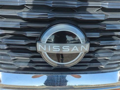 Certified 2023 Nissan Rogue Platinum w/ Platinum Premium Package image 5