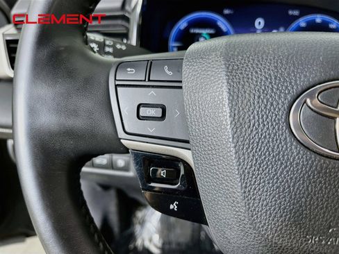 Used 2025 Toyota Camry XSE FWD image 15