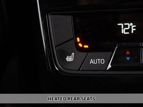 Used 2024 BMW iX xDrive50 w/ Premium Package image 10