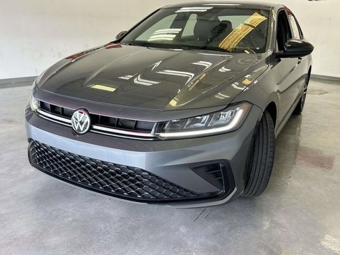 Used 2025 Volkswagen Jetta Sport FWD image 7