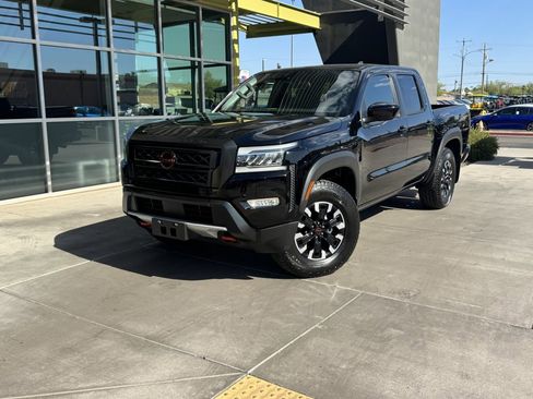 Used 2023 Nissan Frontier Pro-X w/ Technology Package image 2