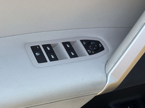 Certified 2024 BMW iX xDrive50 w/ Sport Package image 15