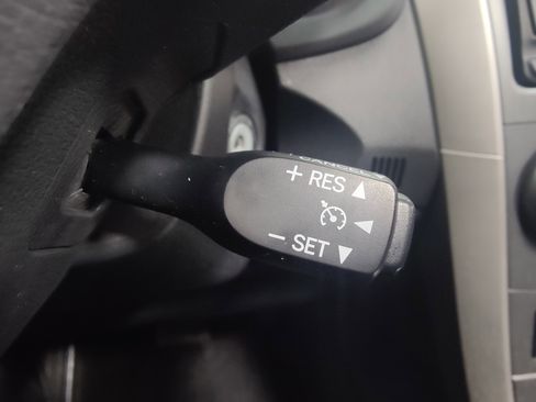 Used 2012 Toyota Corolla S image 16