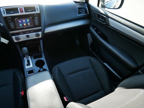 Used 2018 Subaru Outback 2.5i image 11