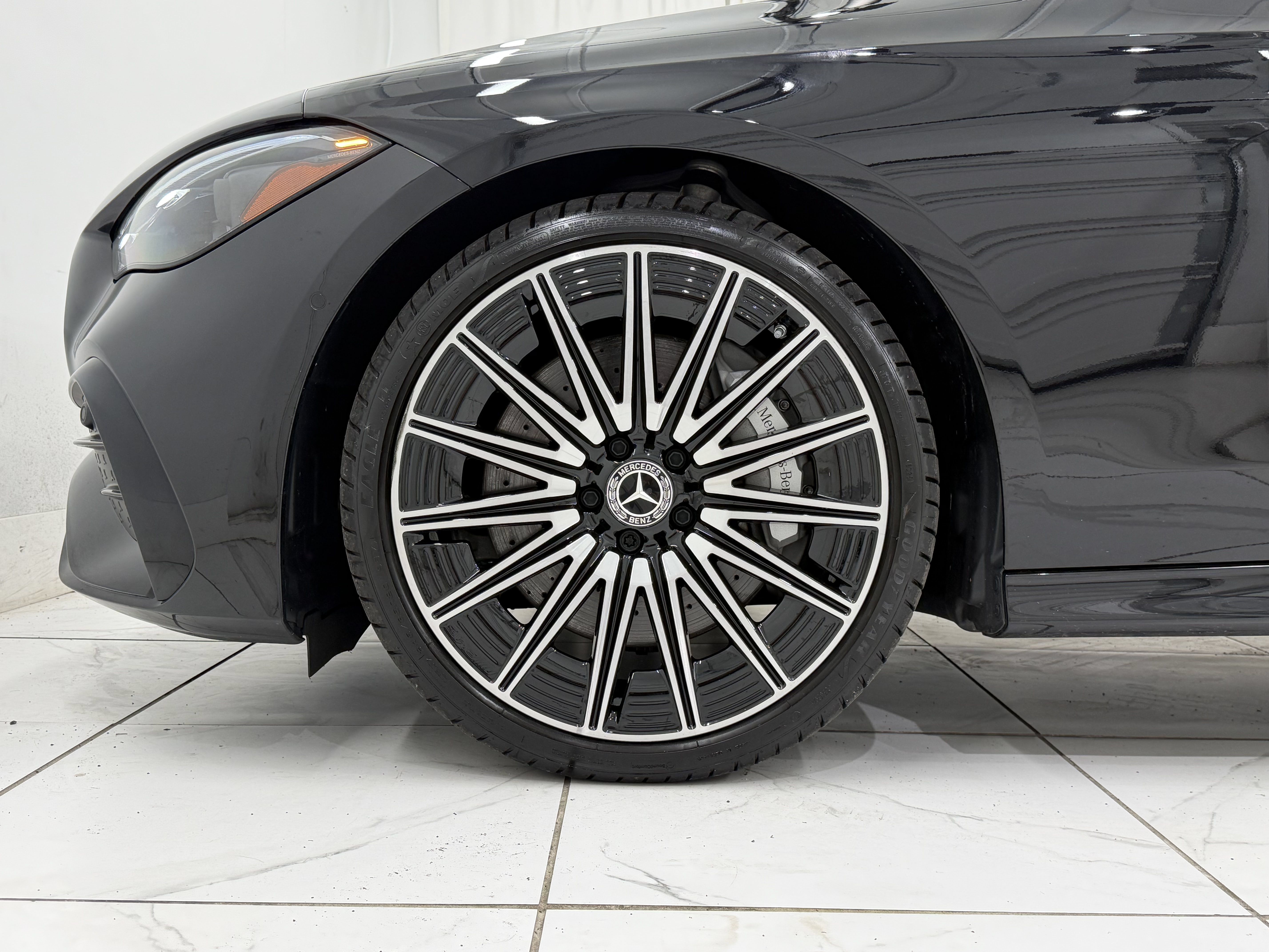 Used 2025 Mercedes-Benz CLE 450 4MATIC Coupe image 15