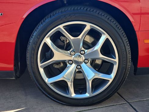 Used 2015 Dodge Challenger R/T Plus image 38