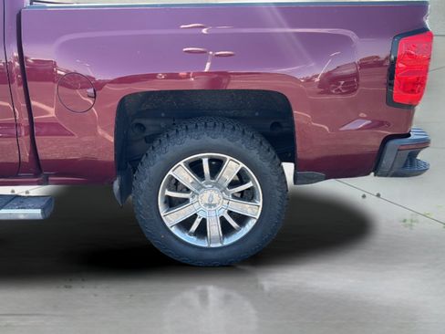 Used 2015 Chevrolet Silverado 1500 High Country w/ High Country Premium Package AWD/4WD image 37