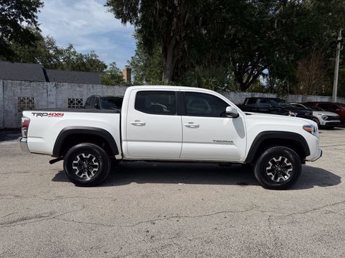 Used 2023 Toyota Tacoma TRD Off-Road AWD/4WD image 4